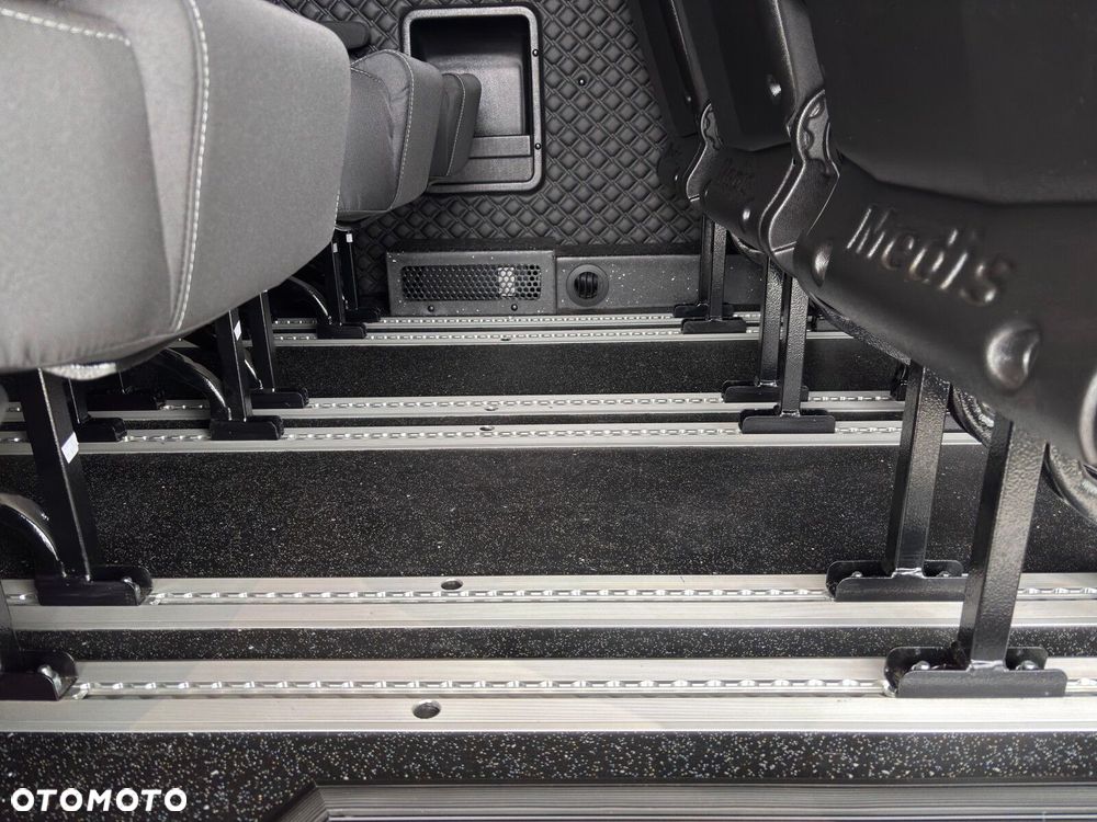 Volkswagen Crafter - 22