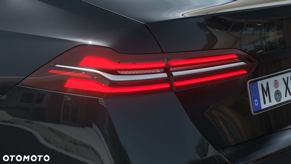BMW Seria 5 530e PHEV M Sport - 8