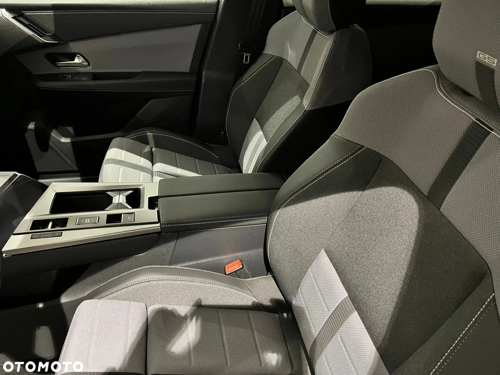 Opel Grandland X - 12