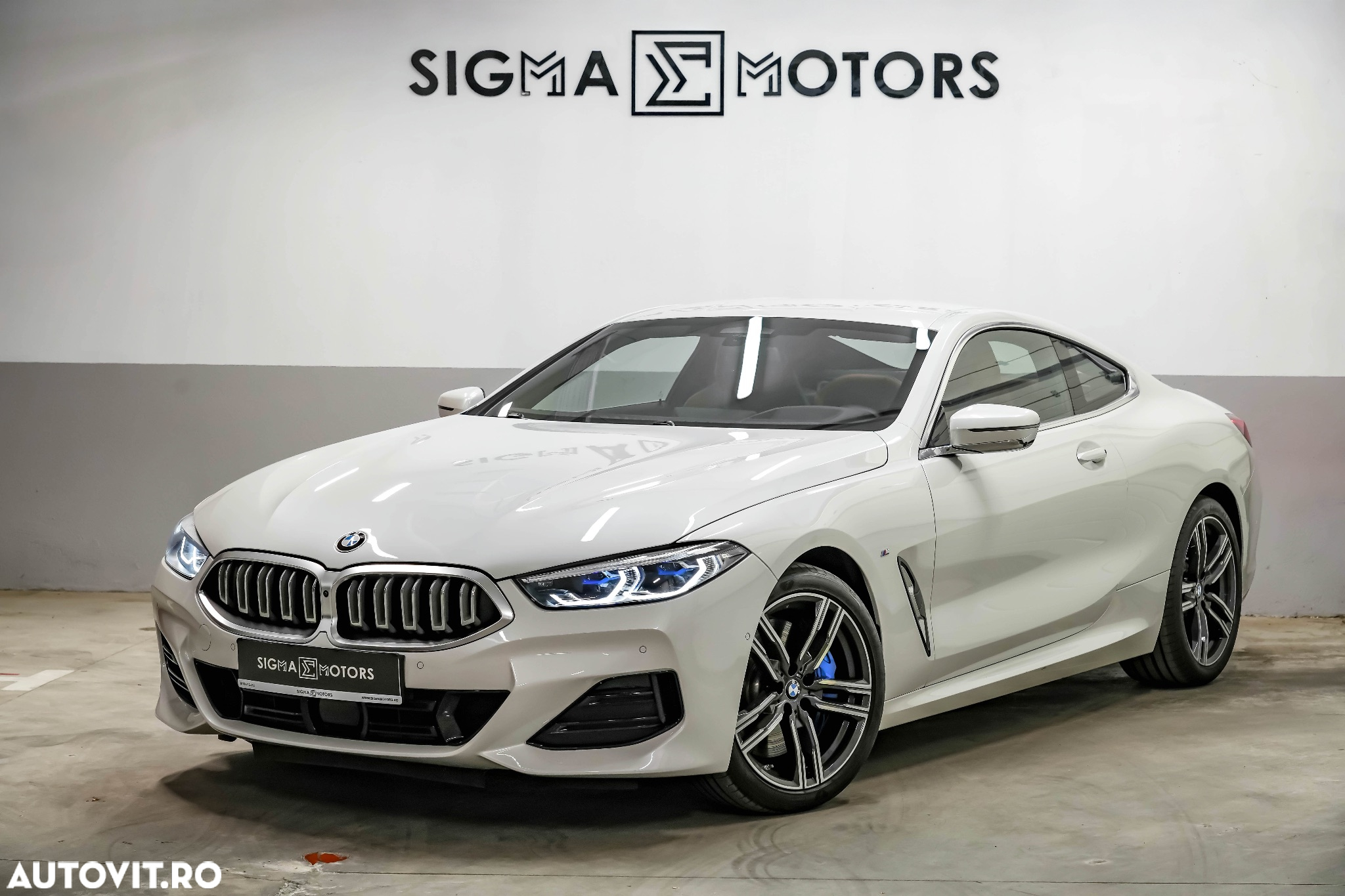 BMW Seria 8 840i - 11