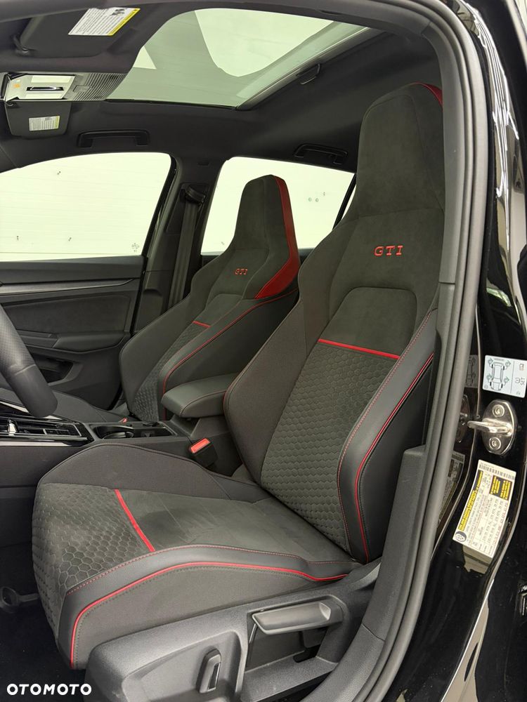 Volkswagen Golf - 19