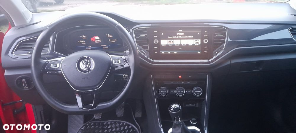 Volkswagen T-Roc - 36