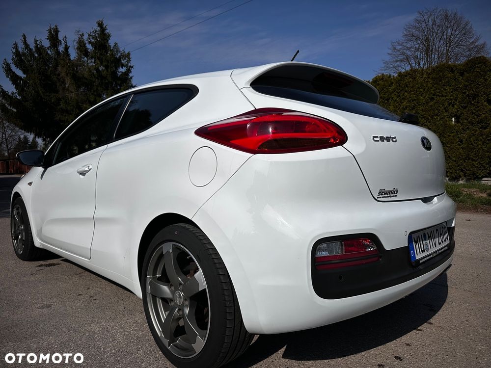 Kia ProCeed 1.6 GDI Edition 7 - 17