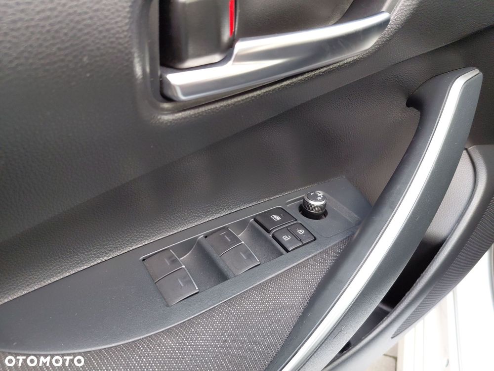 Toyota Corolla 1.8 Hybrid Comfort - 20