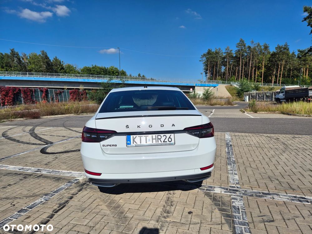 Skoda Superb 2019 photo 4