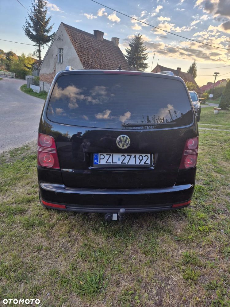 Volkswagen Touran 2.0 TDI DPF Goal - 6
