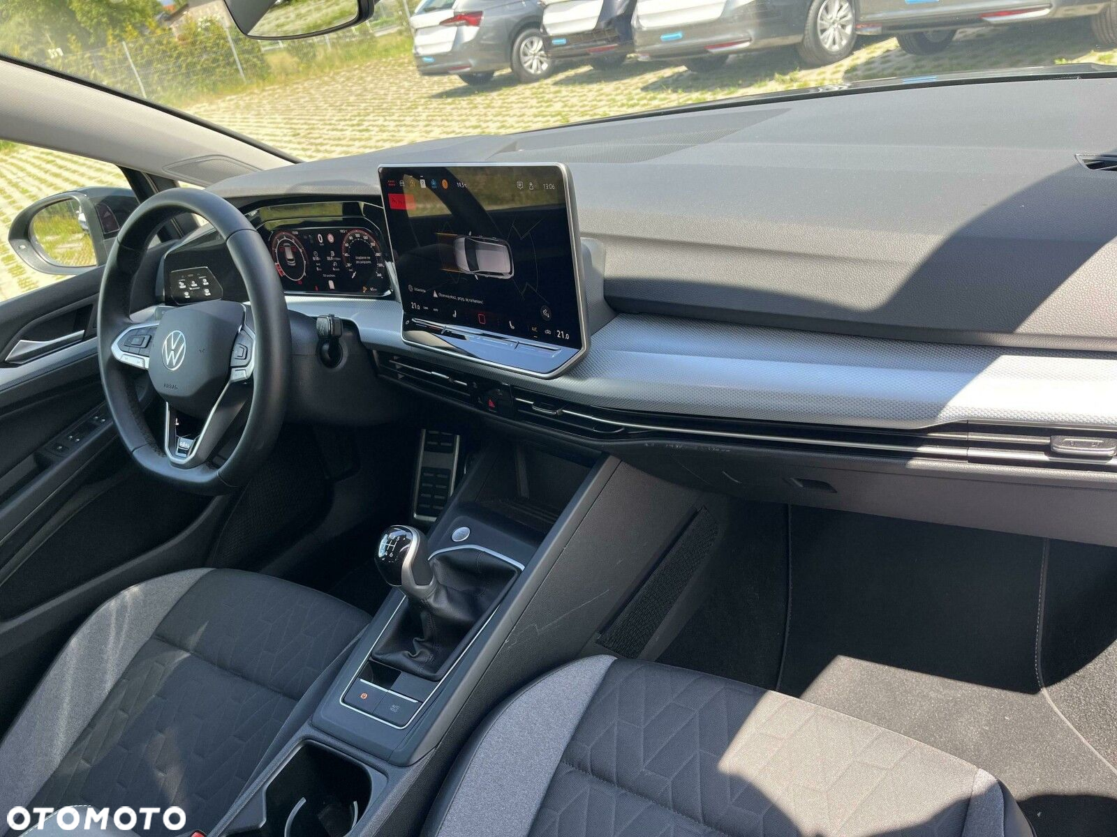Volkswagen Golf VIII 1.5 TSI - 11