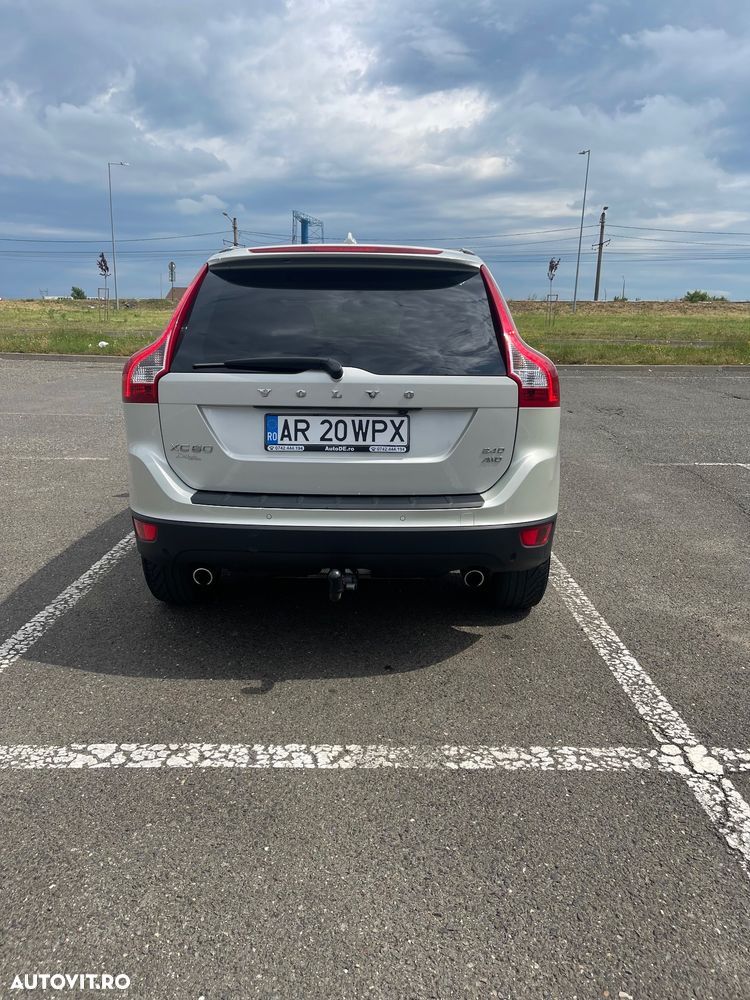 Volvo XC 60 2.4D AWD Momentum - 2