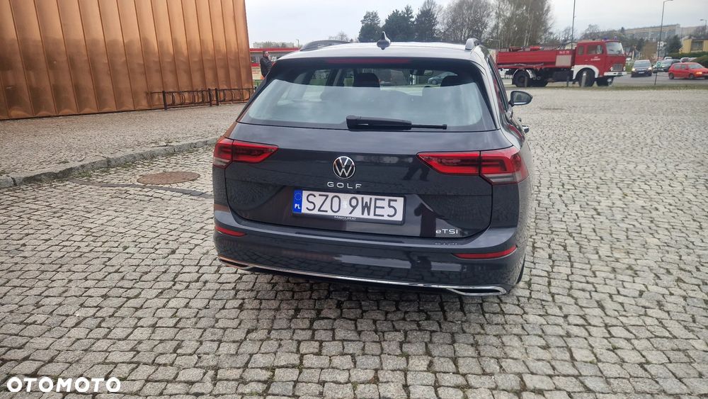 Volkswagen Golf 1.5 eTSI Style DSG - 5