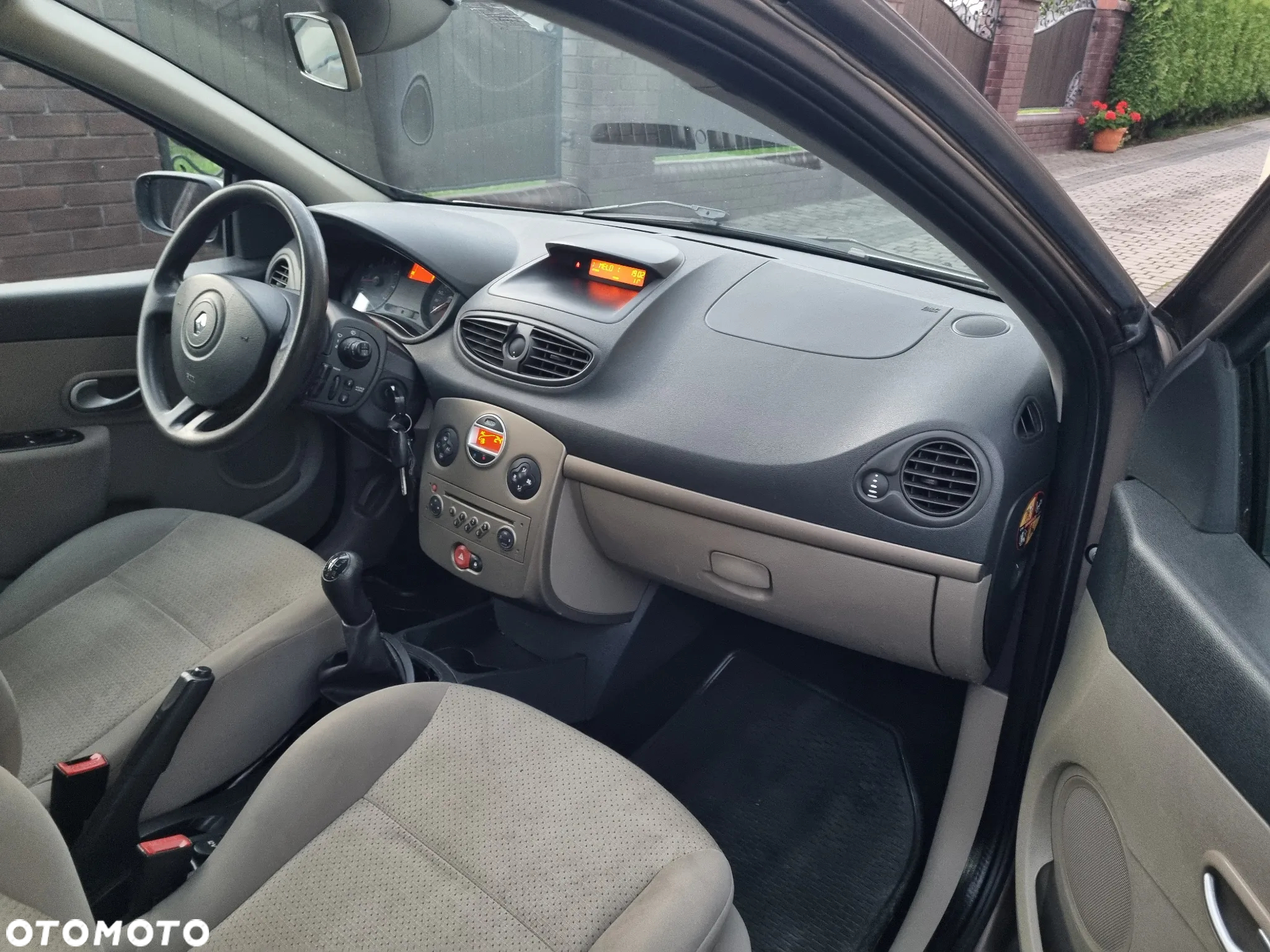 Renault Clio 1.2 TCE Expression - 11