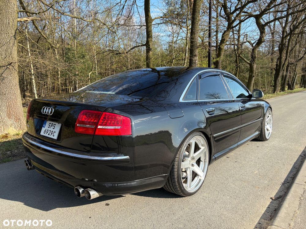Audi S8 - 15
