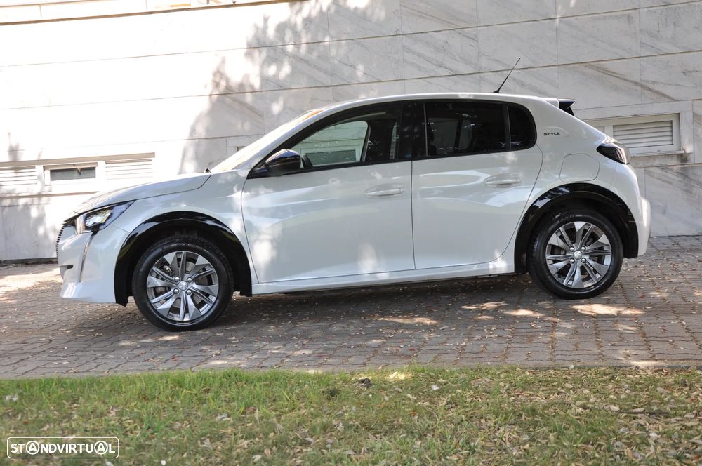 Peugeot e-208 E-Style - 3
