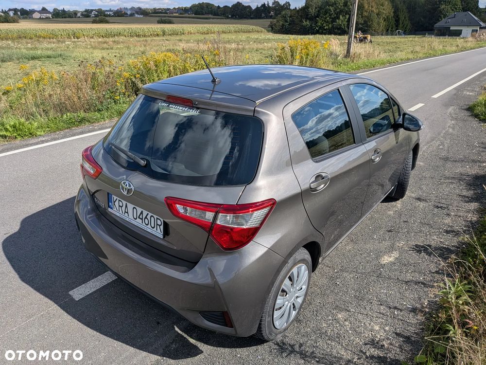 Toyota Yaris 1.0 Active EU6 - 6