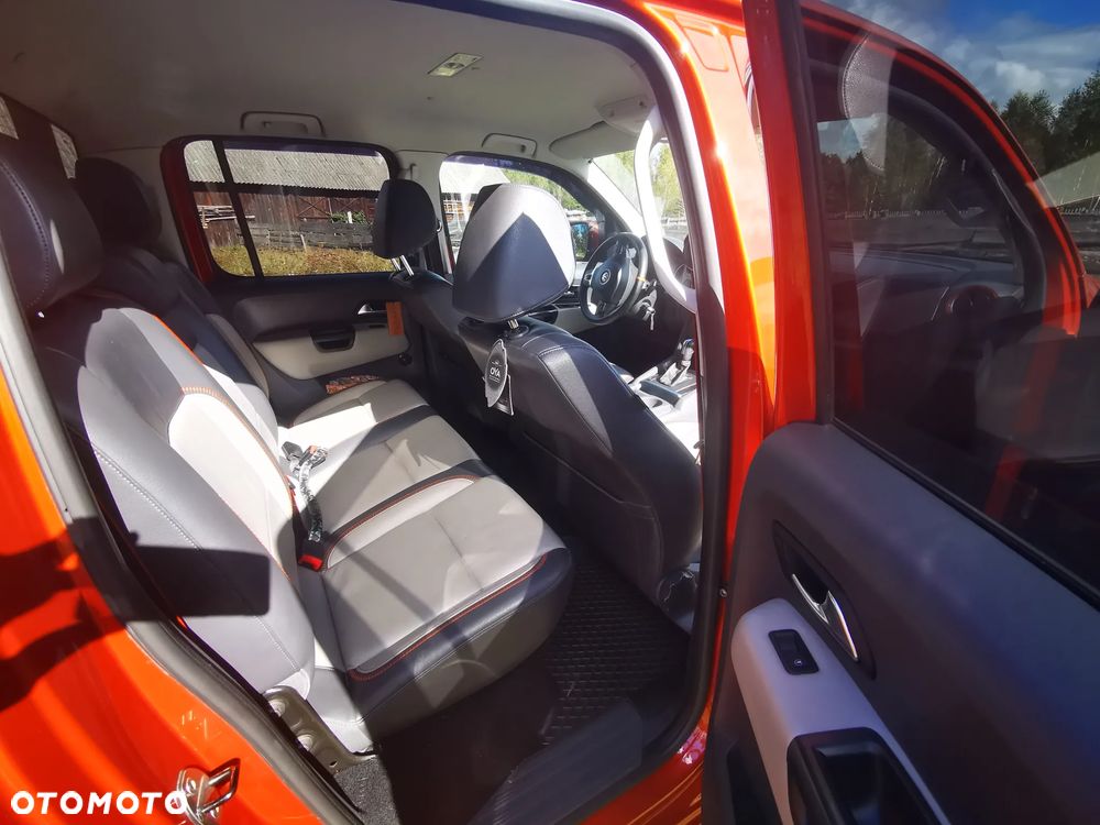 Volkswagen Amarok - 12