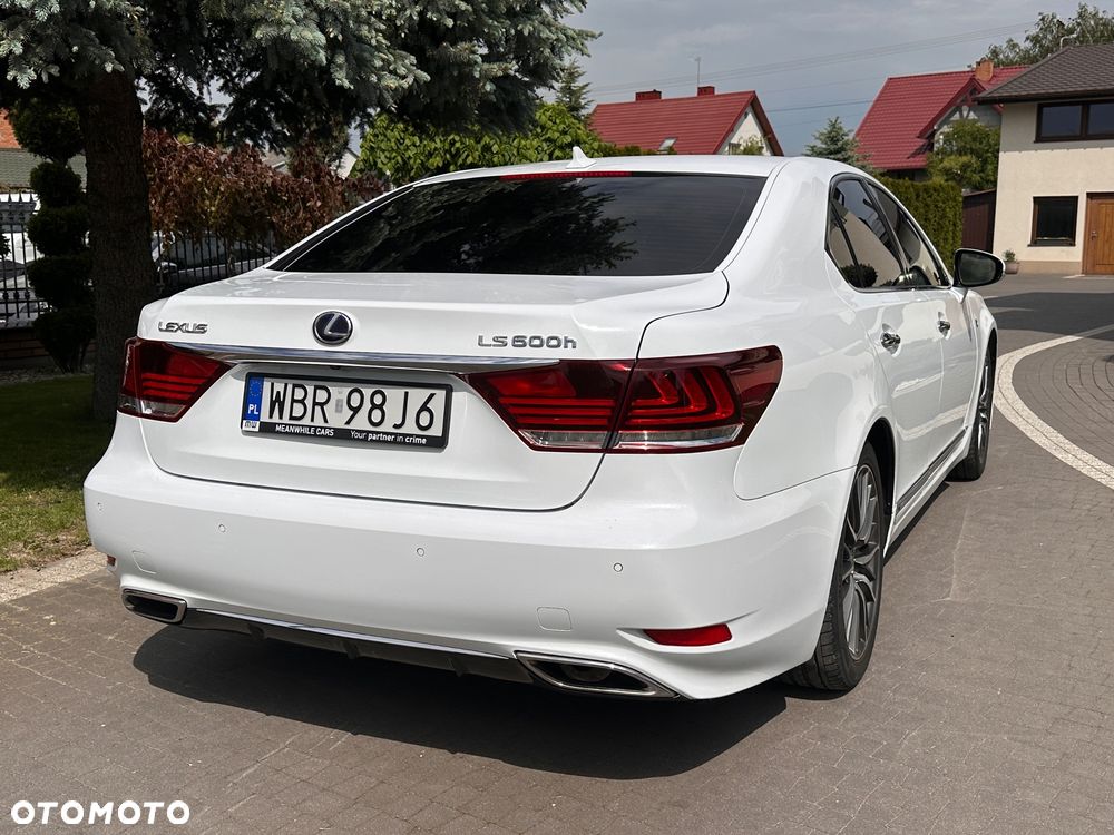 Lexus LS 600h F Sport - 12