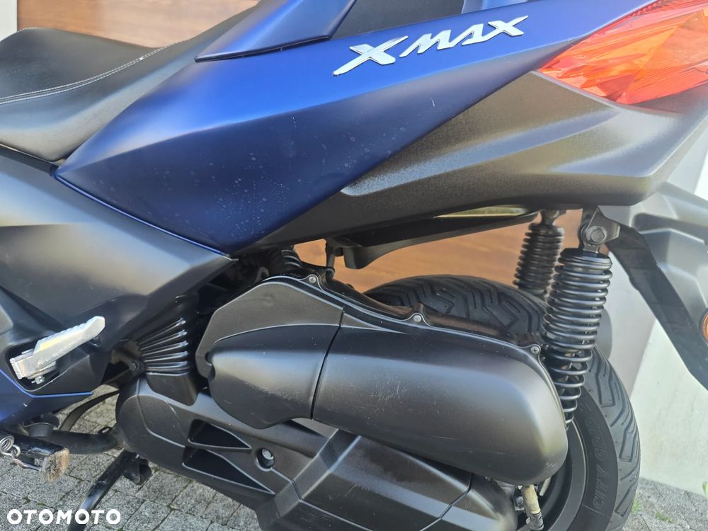 Yamaha X-max - 31