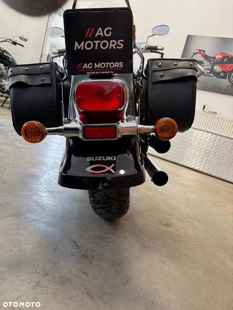 Suzuki VL 800 Volusia - Boulevard C50 - 15