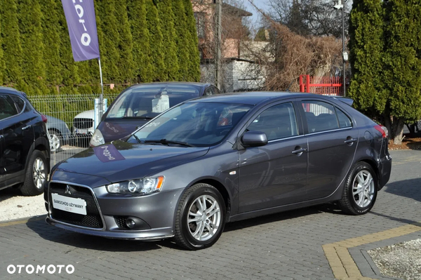 Mitsubishi Lancer 1.8 Inform LPG