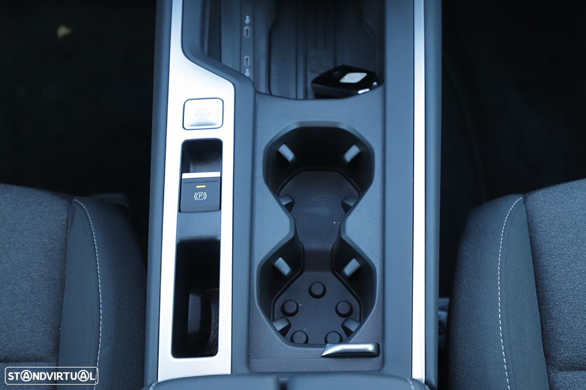 VW Passat Variant 1.5 TSI eHybrid DSG - 11