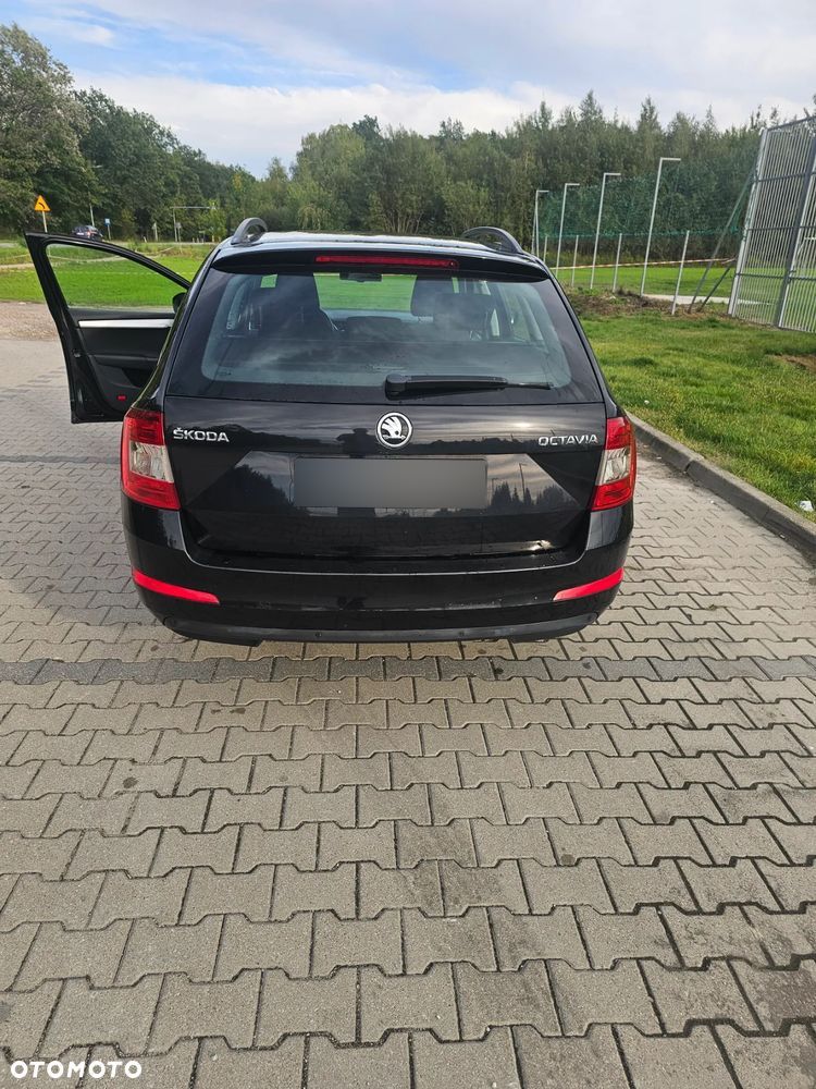 Skoda Octavia 1.6 TDI Active - 10