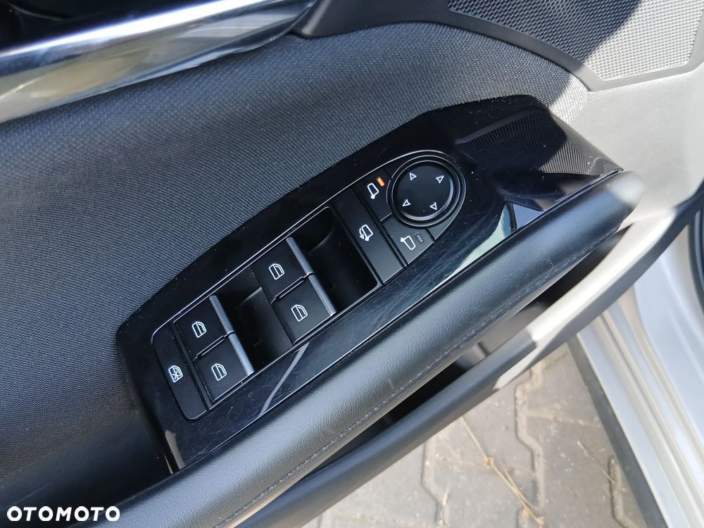 Mazda 3 2.0 mHEV Exclusive Line - 21