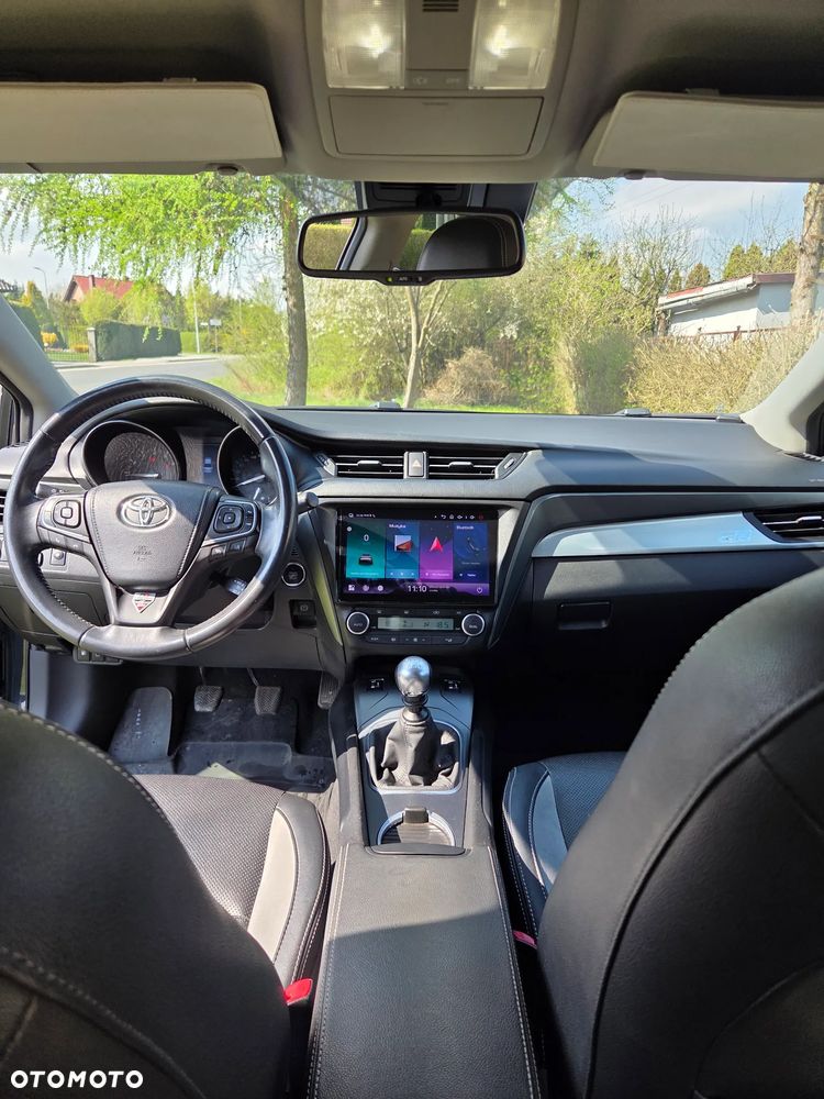 Toyota Avensis 1.8 Premium - 13