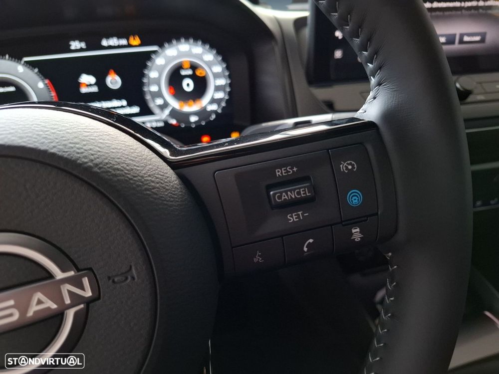 Nissan Qashqai 1.3 DIG-T Evolve + Xtronic - 8