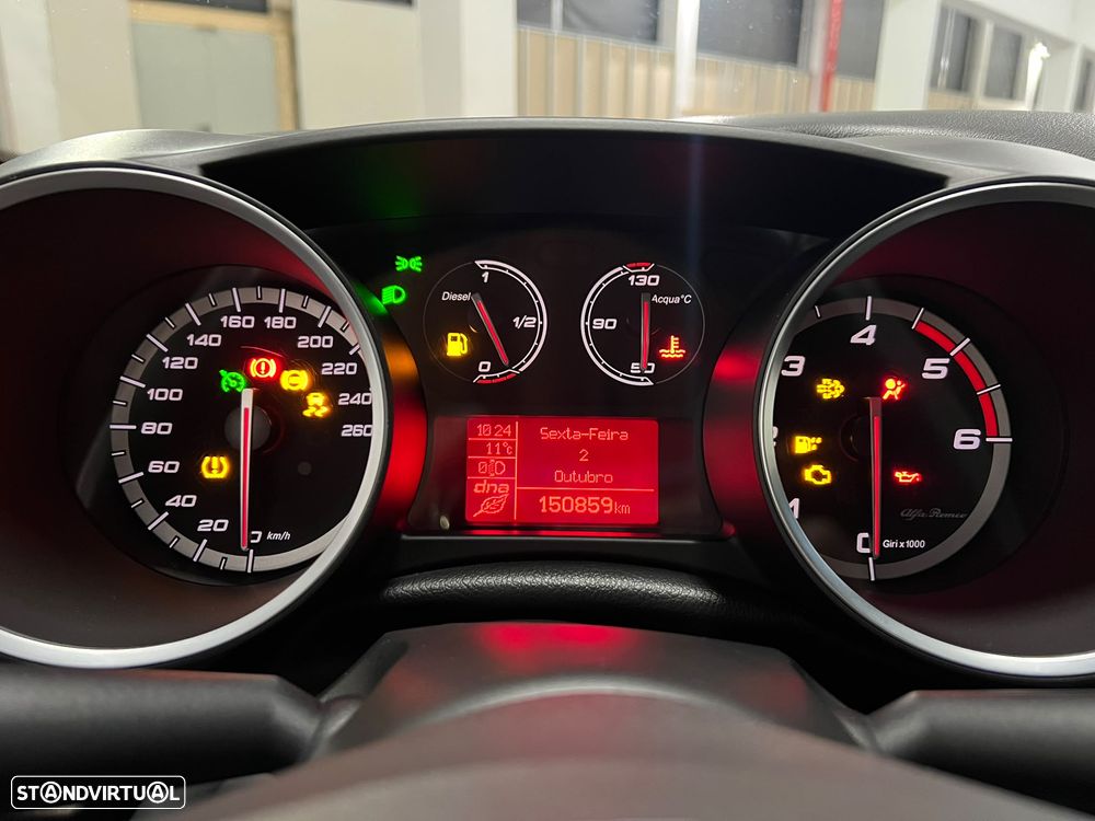 Alfa Romeo Giulietta 1.6 JTDm Exclusive - 23