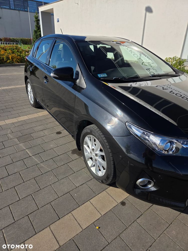 Toyota Auris 1.6 Premium Comfort - 10