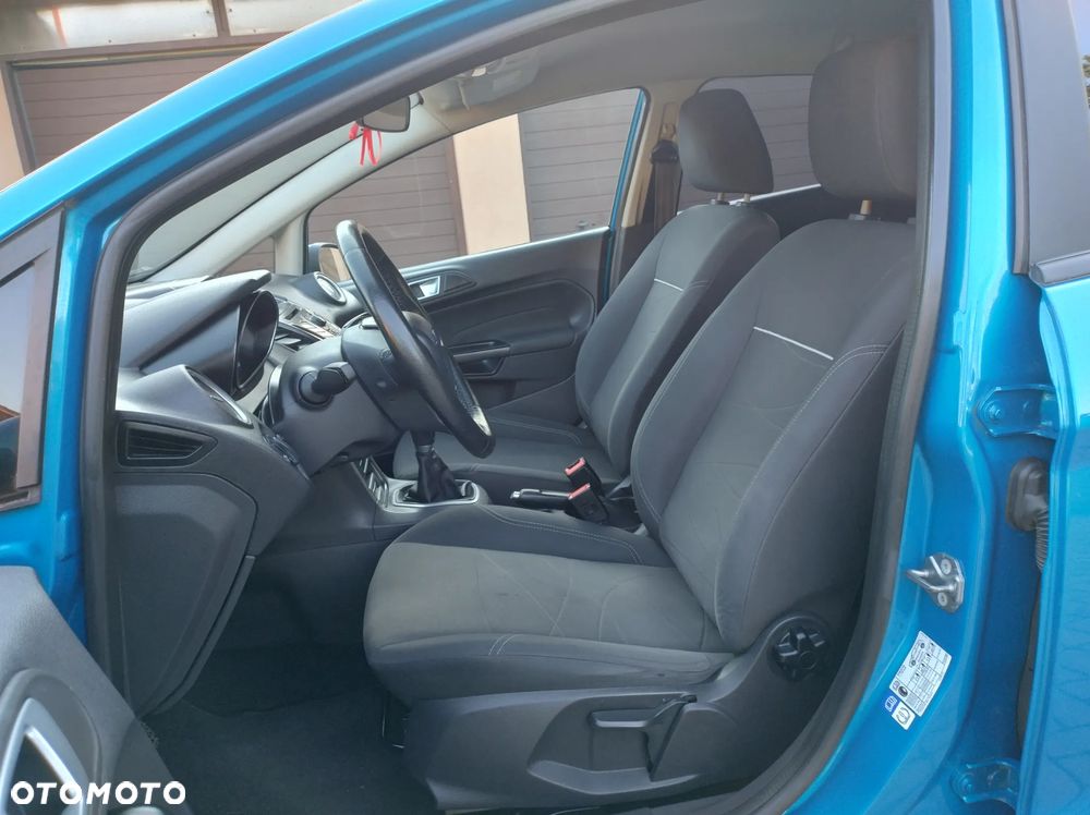 Ford Fiesta 1.25 Celebration - 23
