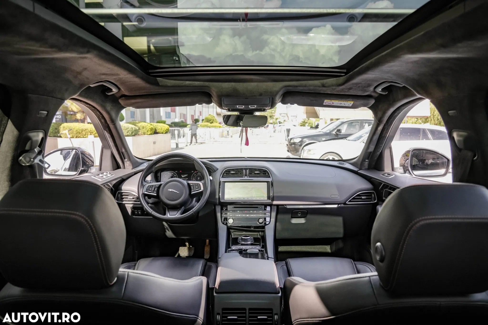 Jaguar F-Pace - 6