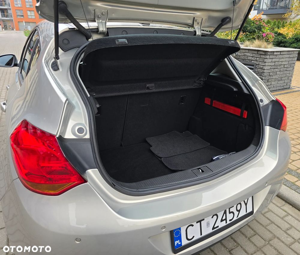 Opel Astra 1.6 Automatik Edition - 12