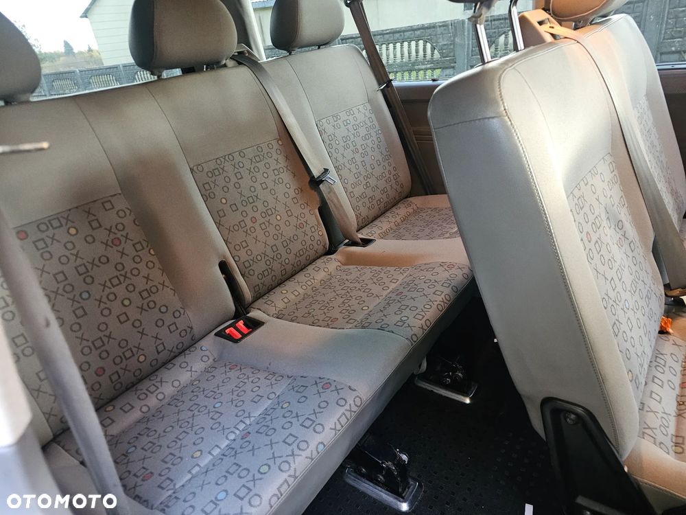 Volkswagen Transporter - 14