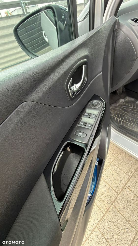 Renault Captur 1.5 dCi Intens EDC - 12
