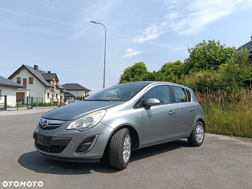 Opel Corsa 1.2 16V Cosmo - 17