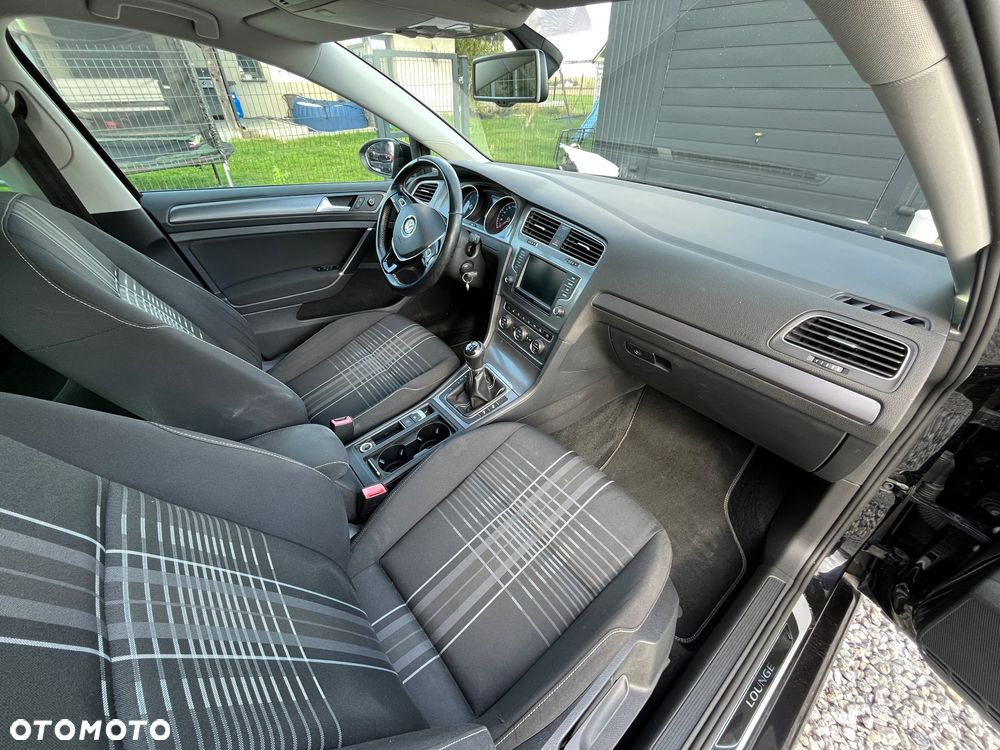 Volkswagen Golf 2.0 TDI BlueMotion Technology Lounge - 12