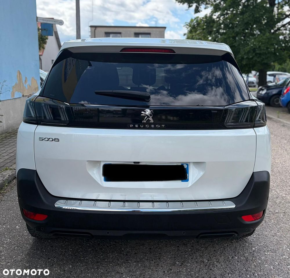 Peugeot 5008 - 9