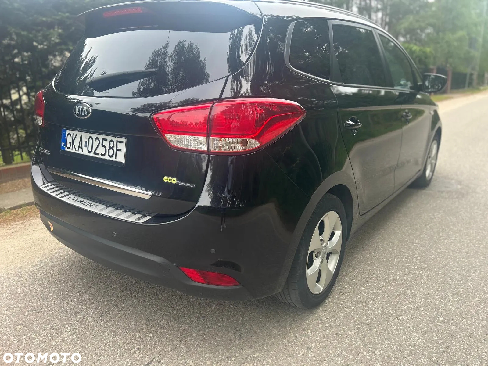 Kia Carens 1.7 CRDi L - 4