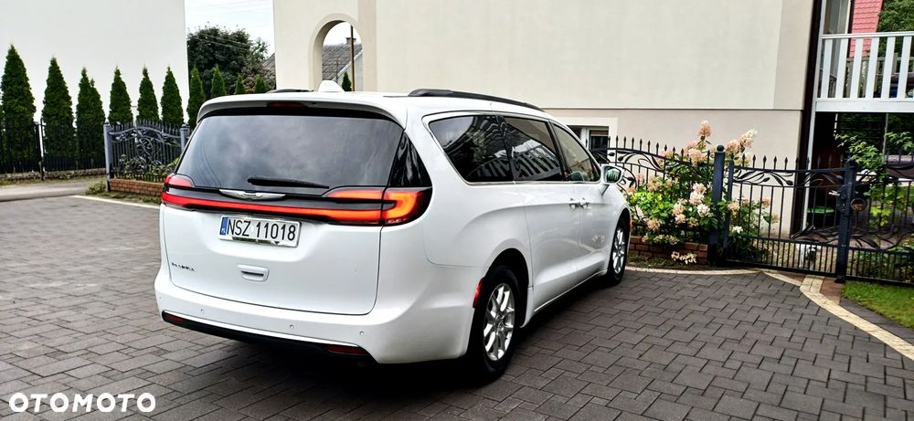 Chrysler Pacifica - 9