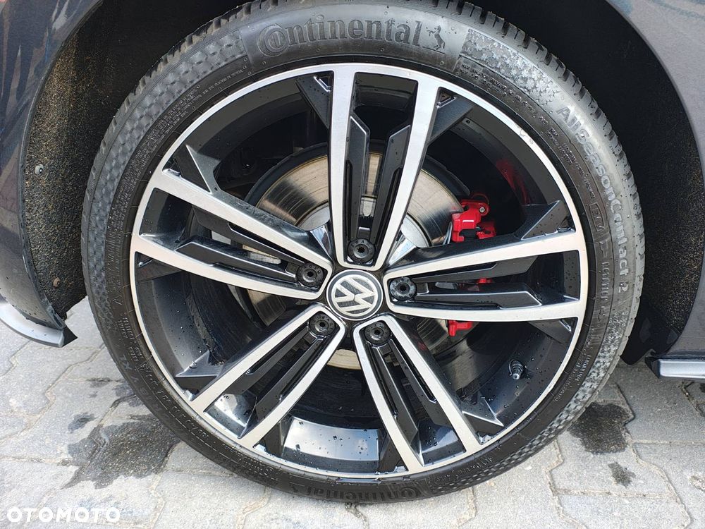 Volkswagen Golf - 7