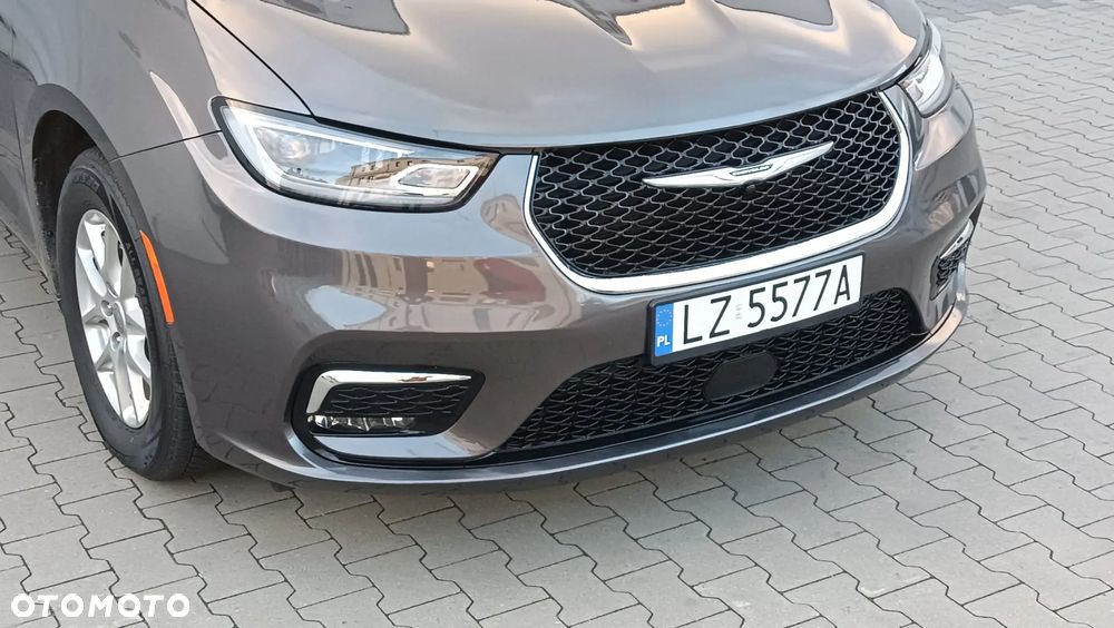 Chrysler Pacifica - 14