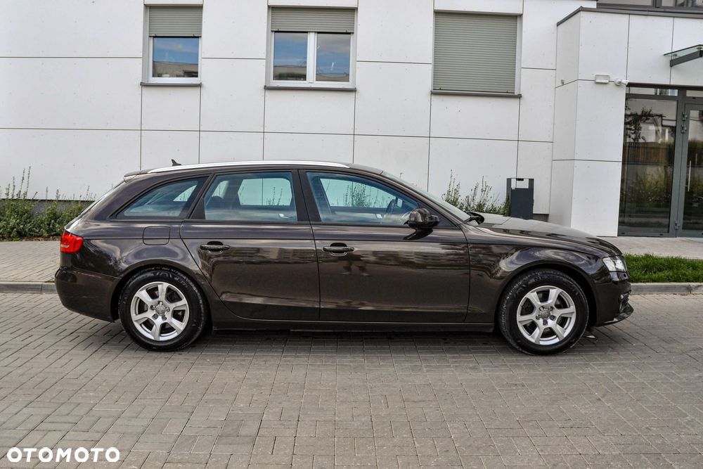 Audi A4 Avant 2011 photo 5