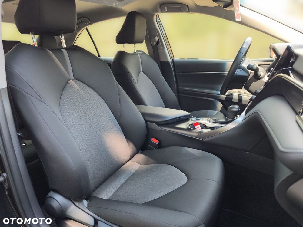 Toyota Camry 2.5 Hybrid Comfort CVT - 10