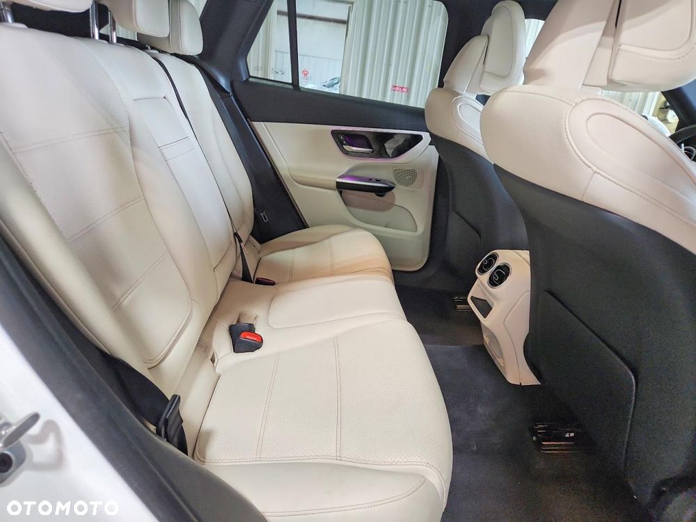Mercedes-Benz GLC 300 4-Matic - 10