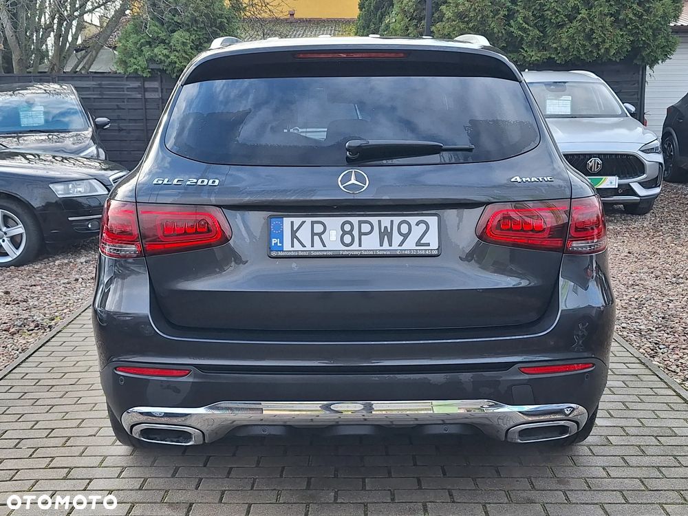 Mercedes-Benz GLC 200 - 21