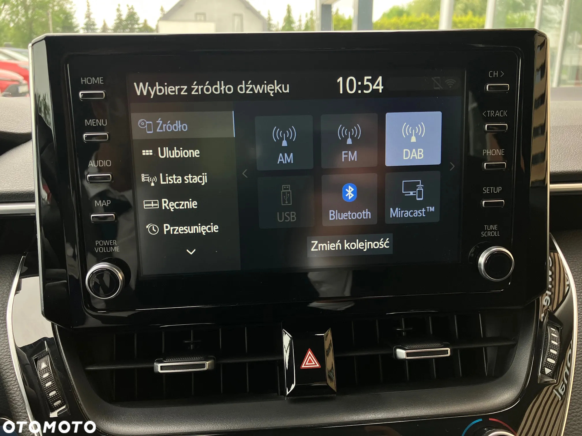 Toyota Corolla 1.8 Hybrid Comfort - 25