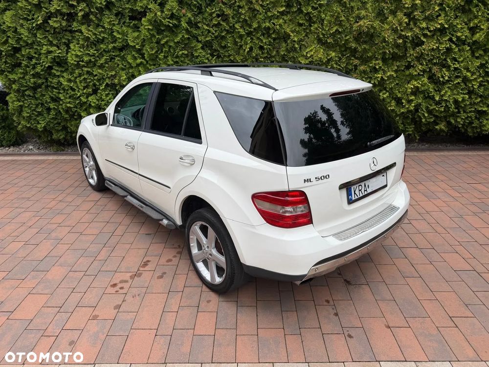 Mercedes-Benz ML 500 4-Matic - 5