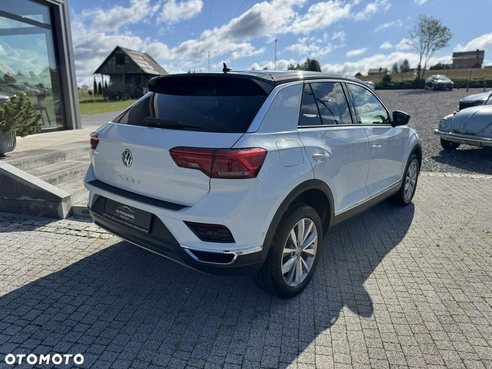 Volkswagen T-Roc - 9