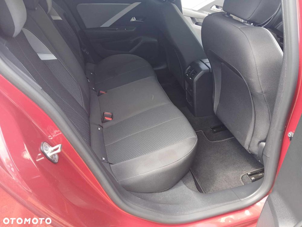 Opel Astra 1.5 D Automatik Business Elegance - 12