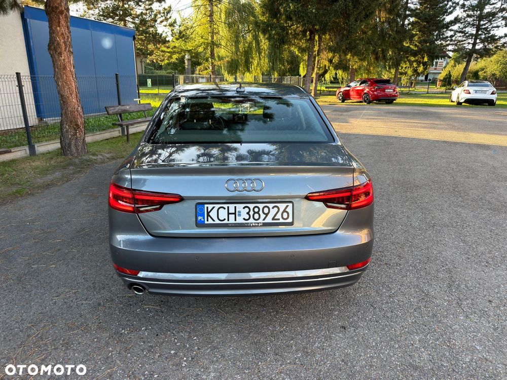Audi A4 Limousine - 4